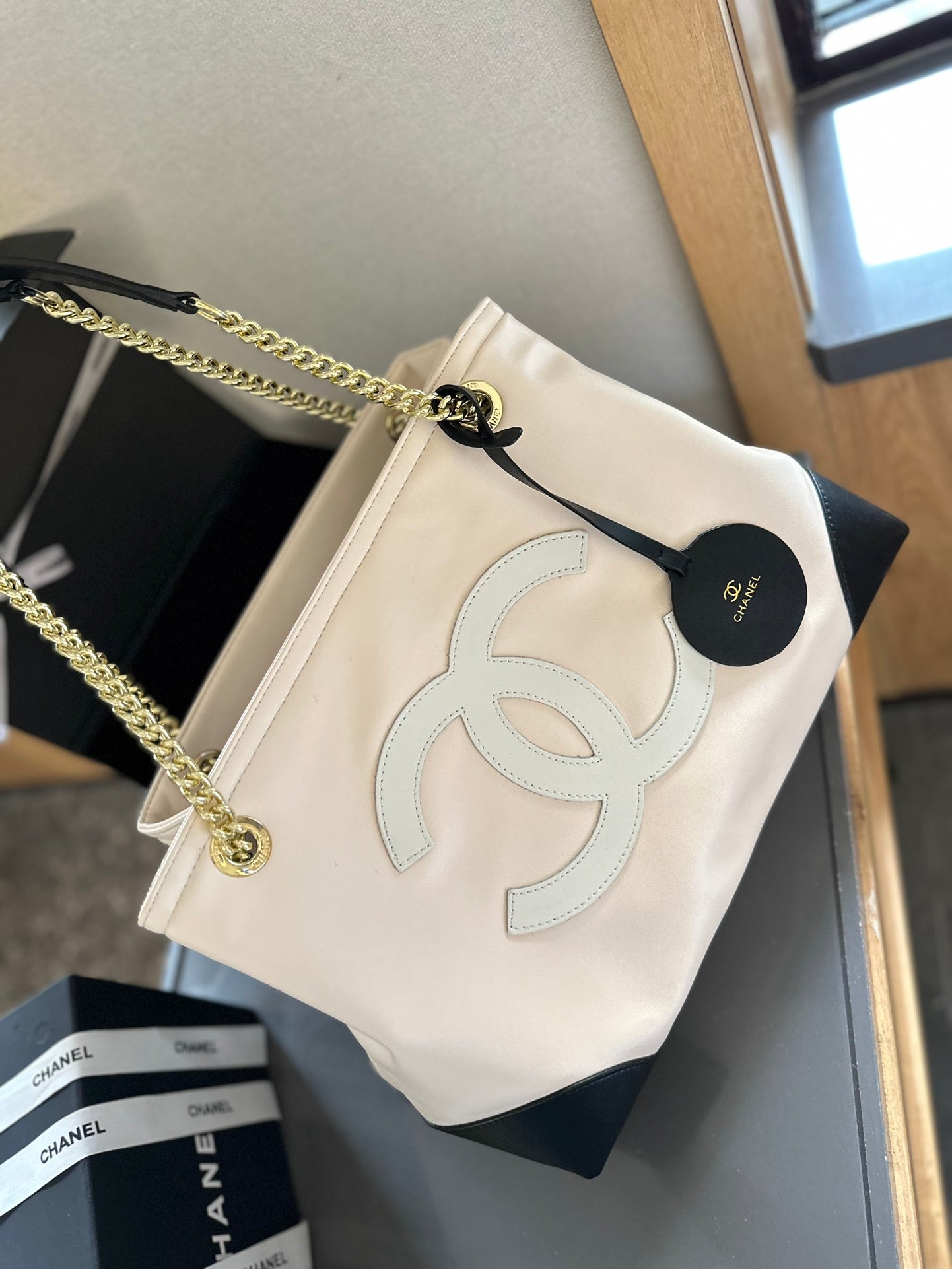 CNL Fashion 𝘝𝘪𝘯𝘵𝘢𝘨𝘦 Tote Bag 0724100801