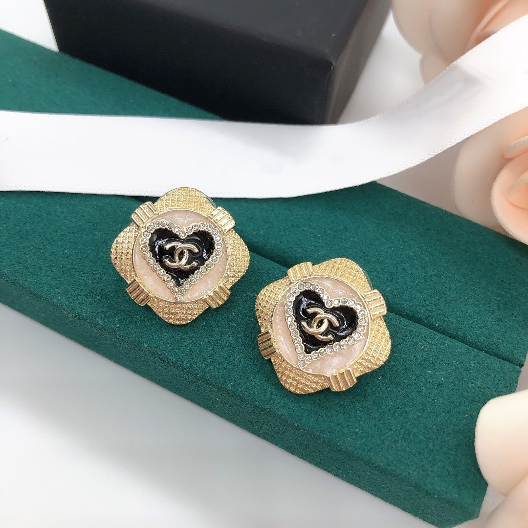 Heart-shaped Earrings