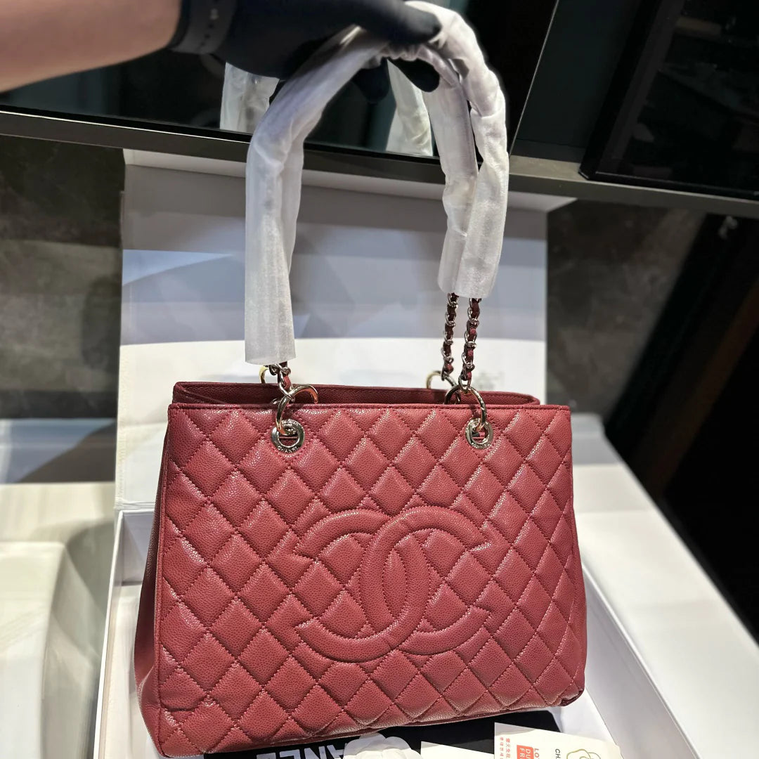 Gst Chain Tote Bag 1025042402