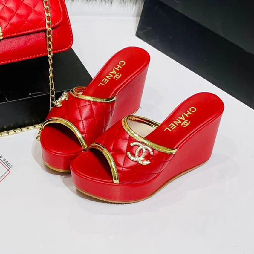 New fashionable thick soled sandals and slippers 10240625404