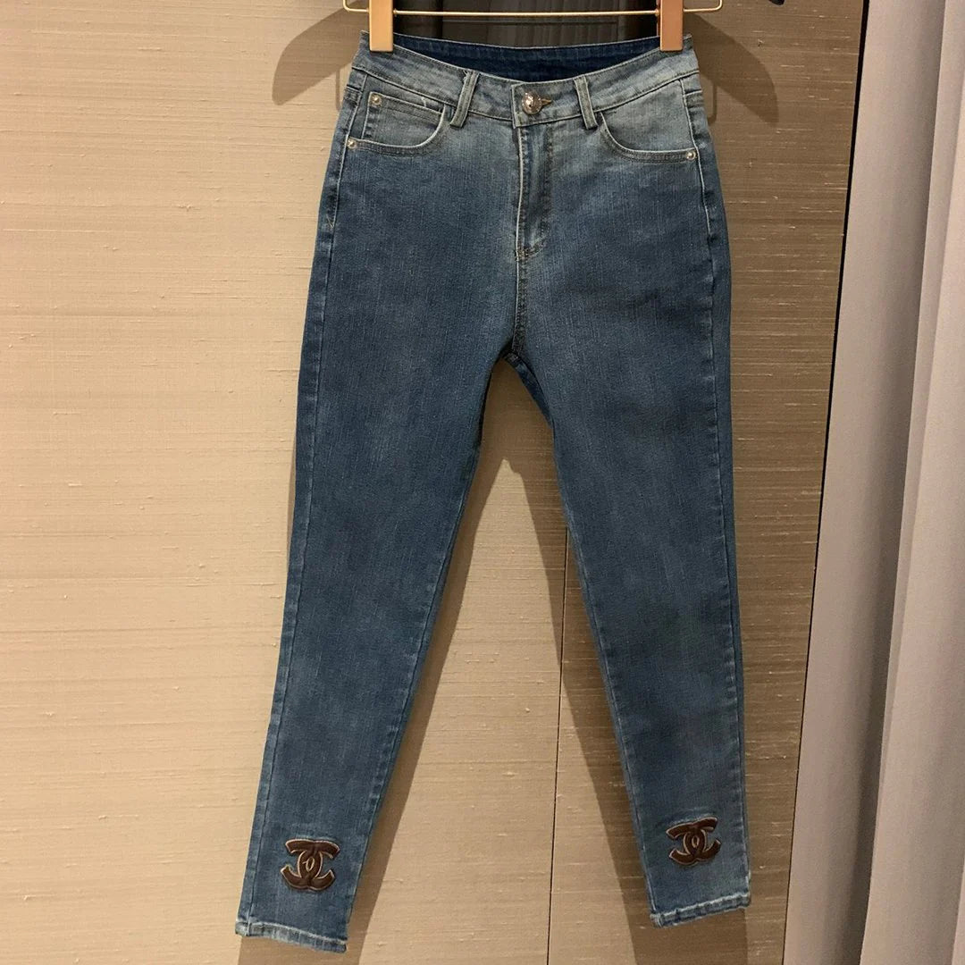 New Fashionable and Versatile Stretch Jeans 1024022214