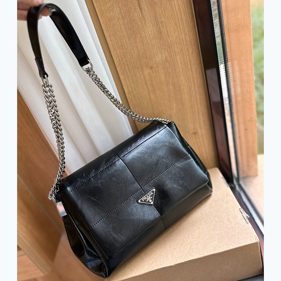 New trendy and fashion bags CWT1023091313