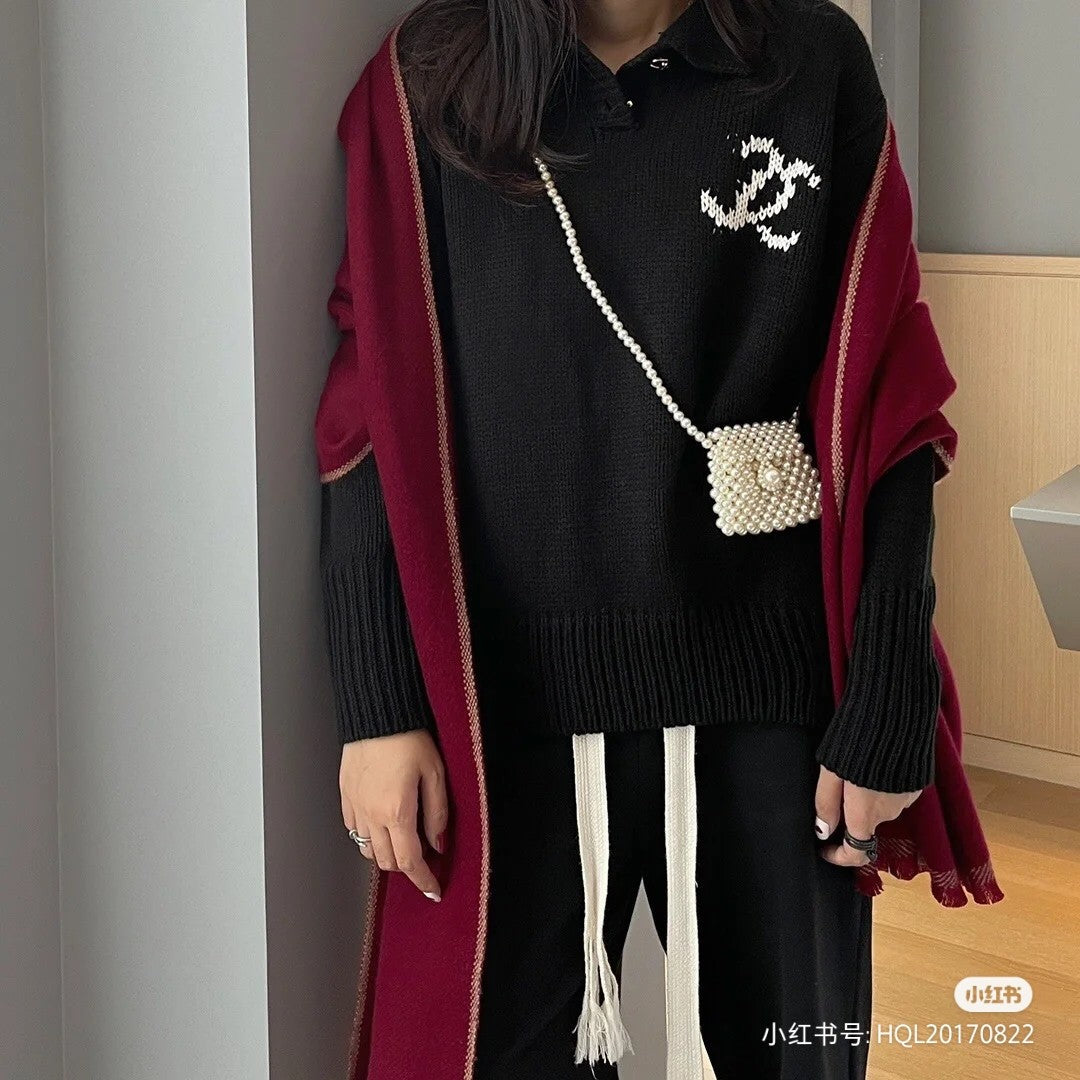 Autumn and winter limited edition embroidered logo sweater XC0823091919