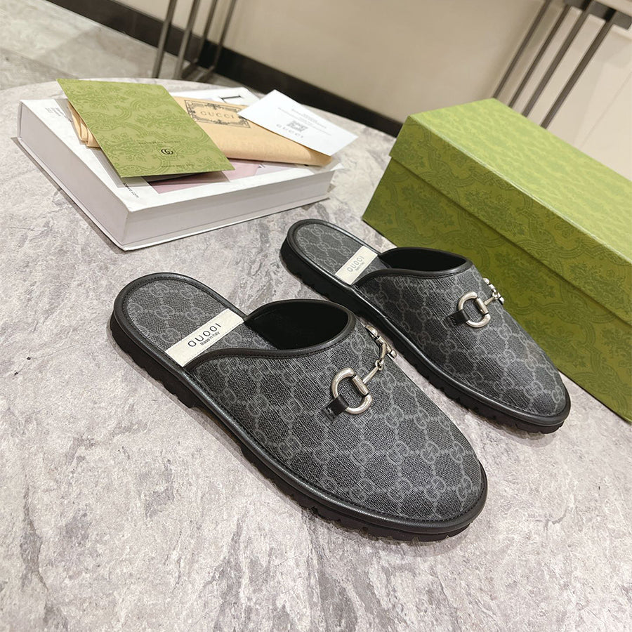GC couple slippers-01