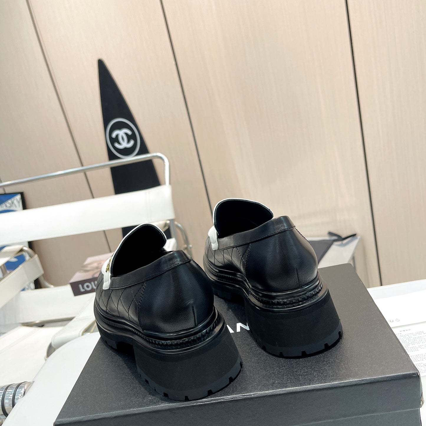 New Fashion C Logo High Quality leather Women's Loafers-WX05202372007