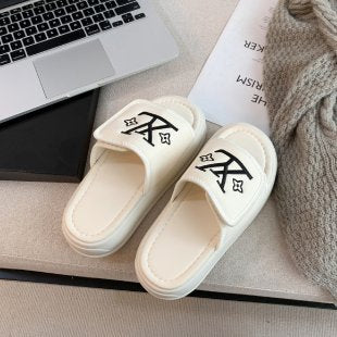 Thick-soled Velcro slippers 2025080110