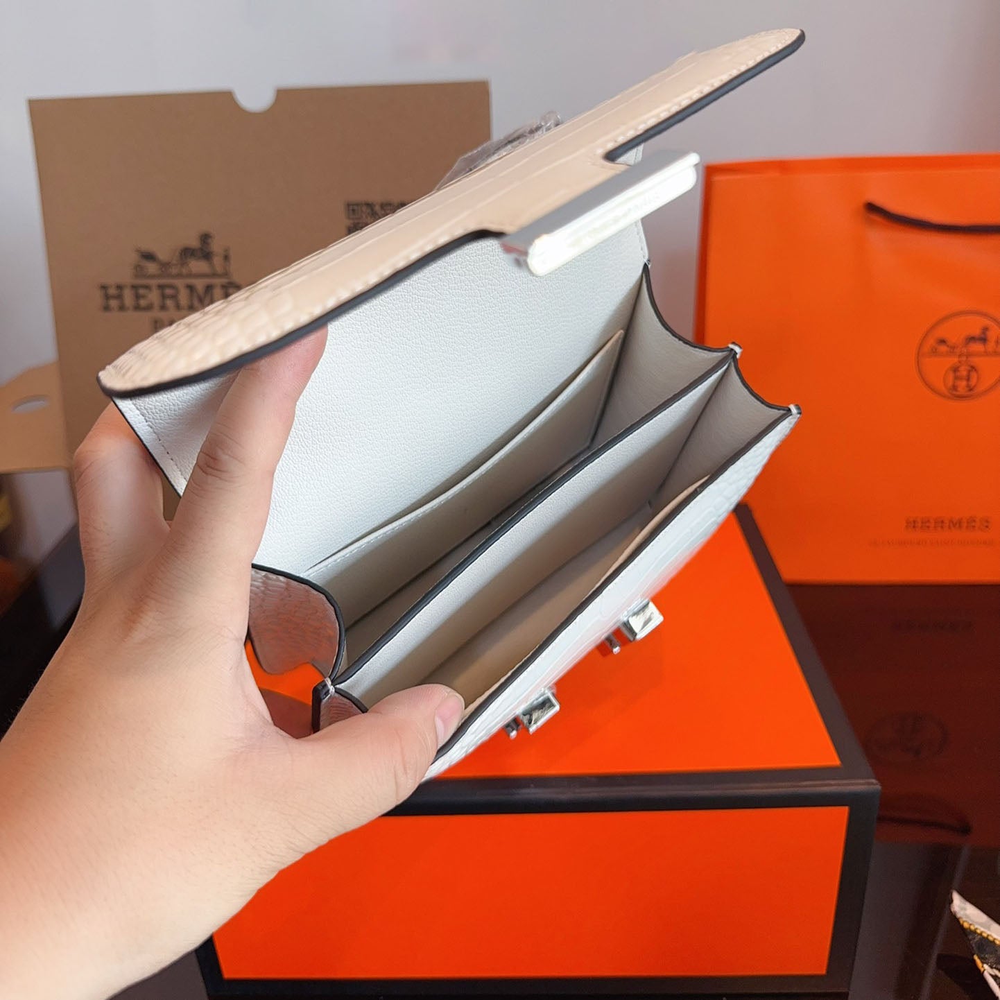 H Fashion Shoulder Bag XC24101007