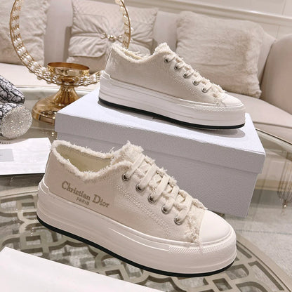 Ladies new fashion versatile sneakers 1024032813