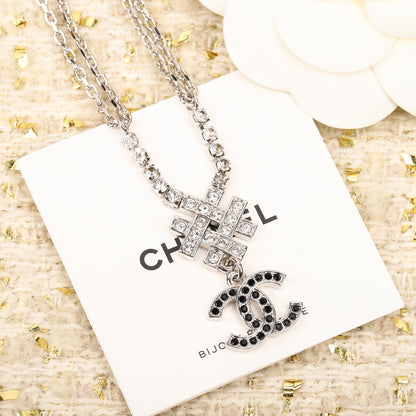 Fashionable Diamond Necklace Bow Necklace X091113