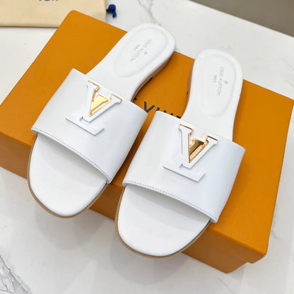 Fashion new wild ladies sand slippers 1024041101