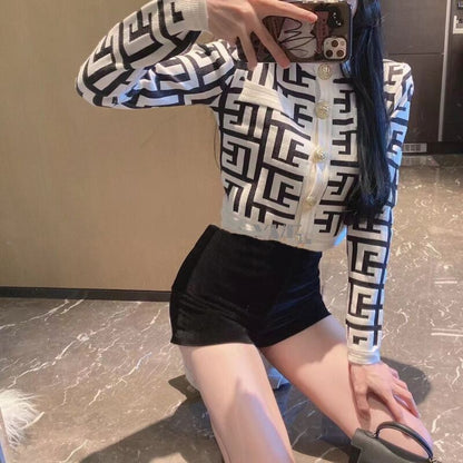 Slim-Fit Women's Cropped Cardigan 1025090310