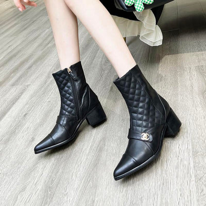 New Fashion Classic Lingge Cowhide Short Boots 1023121405