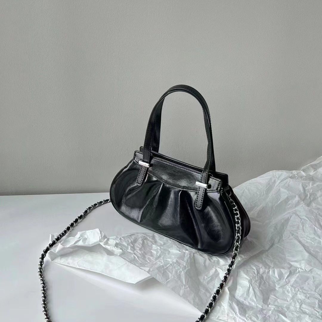 Fashion new commuter pleated cloud bag PD1023080122