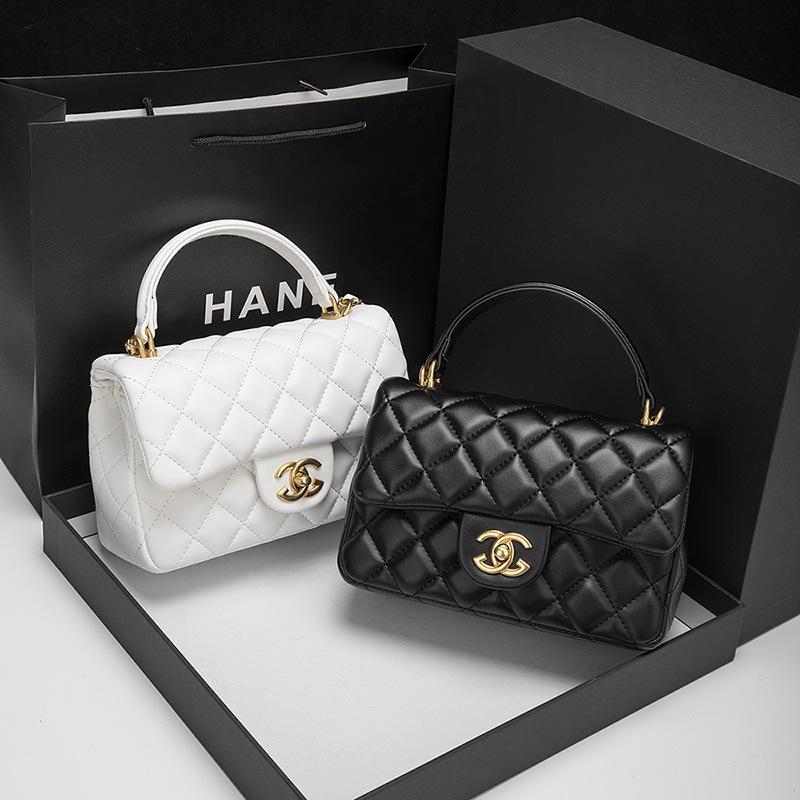 Fashionable Genuine Leather Hand Chain Bag 0823112811