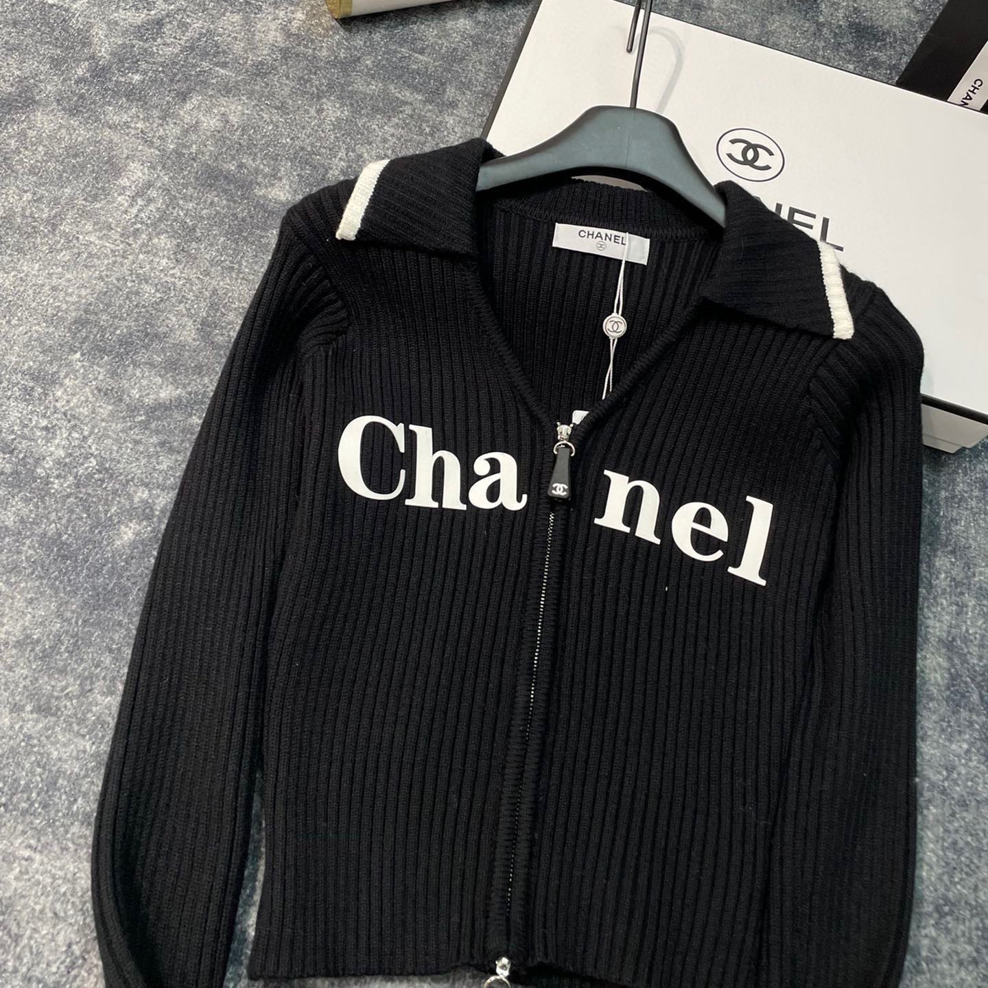 CNL Fashionable Waistless Thin Knitted Sweater XC0723112003