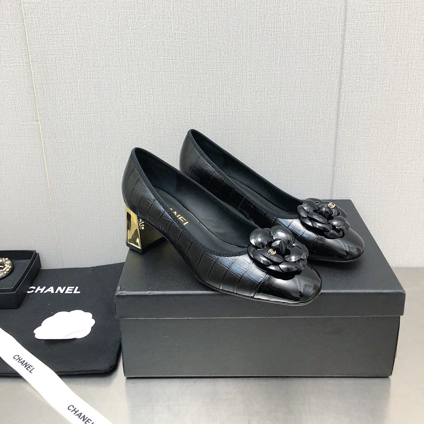 CNL-low-heeled slip-on sandals XC07062911