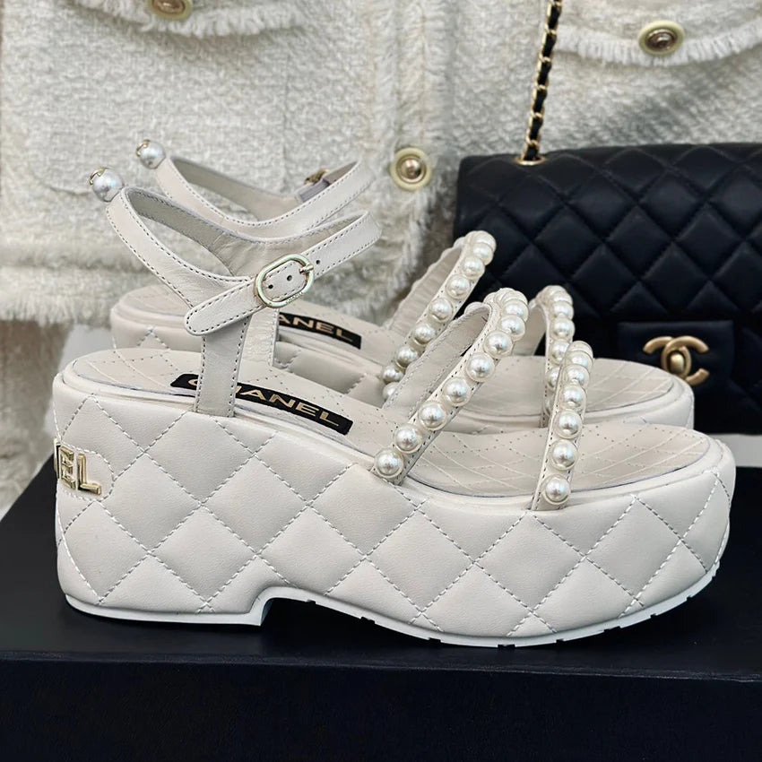 Fashion and versatile pearl thick sole sandals 1024052320