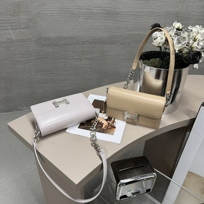 New Fashion Chain Underarm Bag Shoulder Small Square Bag 1024032025