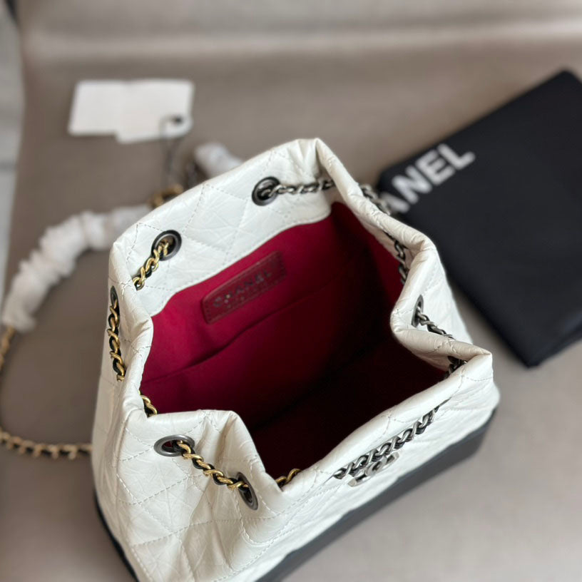 CH Gabrielle Hobo Backpack fb0424091024