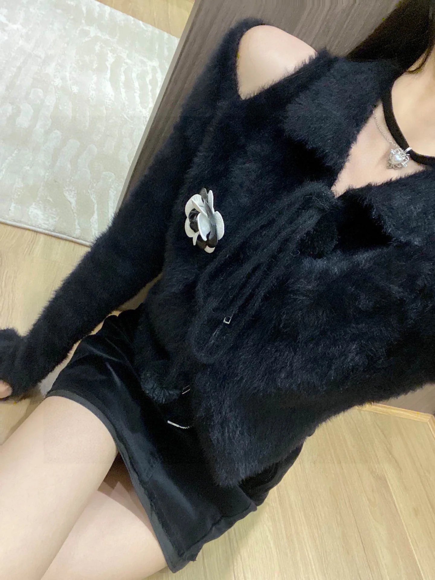 CHA Camellia Mink Fur Ball Strap Sweater 0724012303