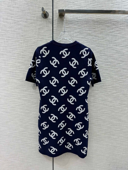 Fashion New Slim-fit Slim-fit Knitted Short-sleeved Dress 1024041621