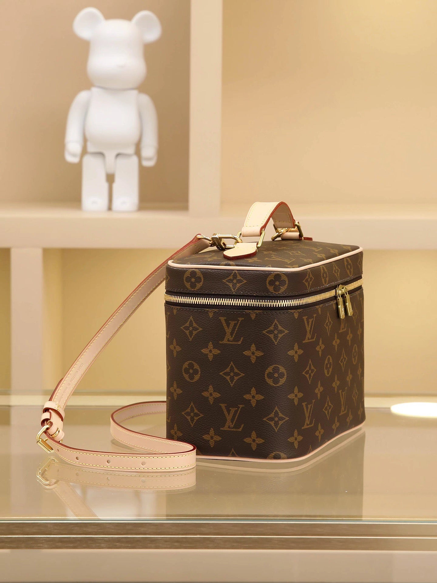 Lvv fashion nice cosmetic bag 0725040101