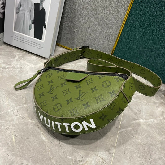 Hundred Shoulder Half Round Moon Bag 1025070324