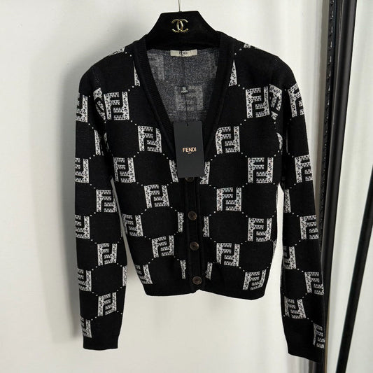 Double-F Letter V-Neck Long-Sleeve Knit Cardigan 1025092318