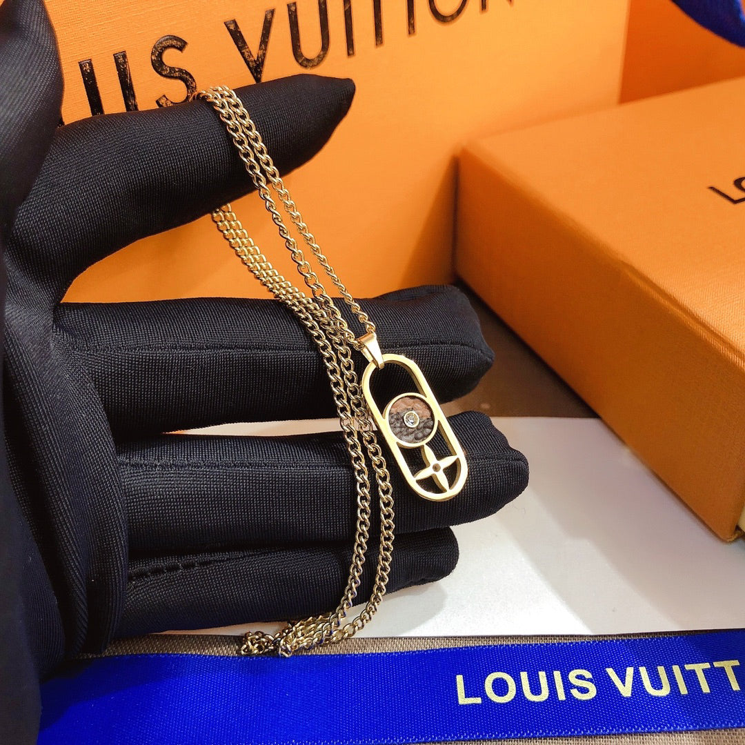 L Family Vintage Leather Necklace 1025092224
