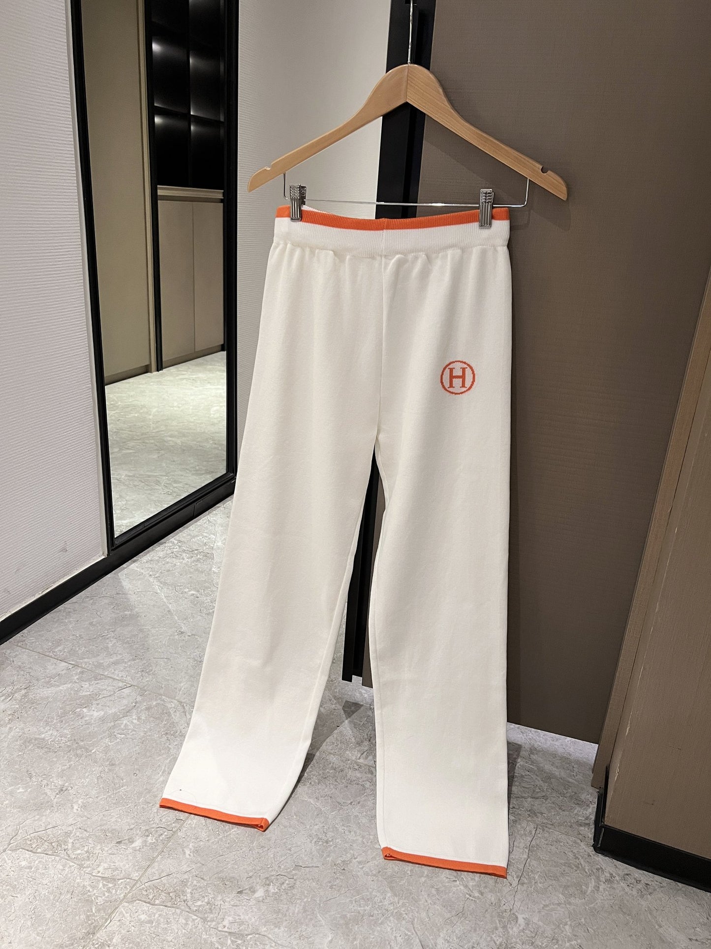 HH Fashion jacquard knit suit 0724101109