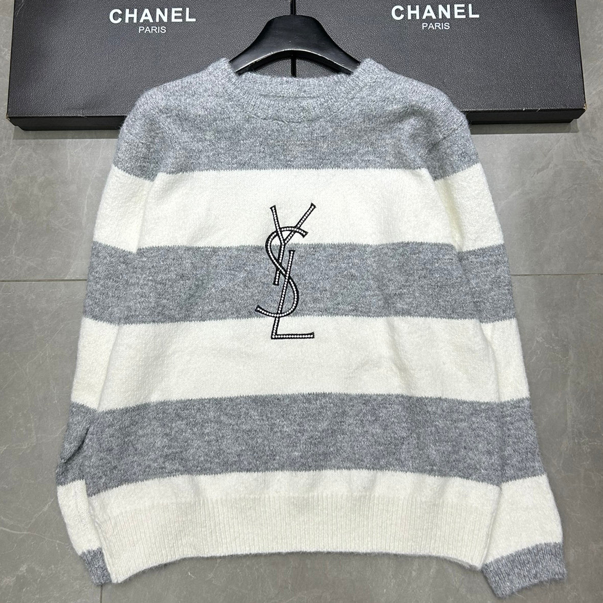 New fashionable and versatile knitted tops 1024122316