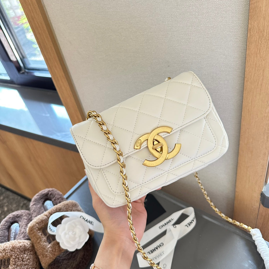 CNL New big logo diamond square fat bag 0724082603