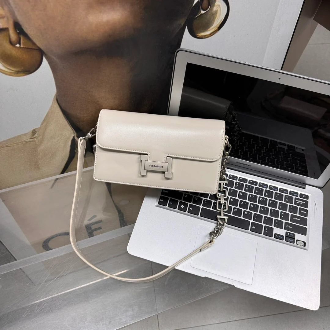 New Fashion Chain Underarm Bag Shoulder Small Square Bag 1024032025