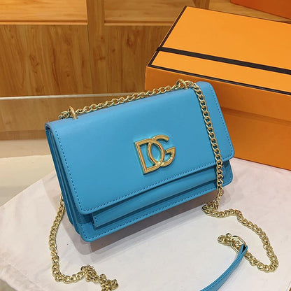 New Fashion Trend Shoulder Messenger Bag All-match Tofu Bag 1024041614