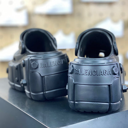 BB collaboration metal decorative thick-soled slippers 0724033101