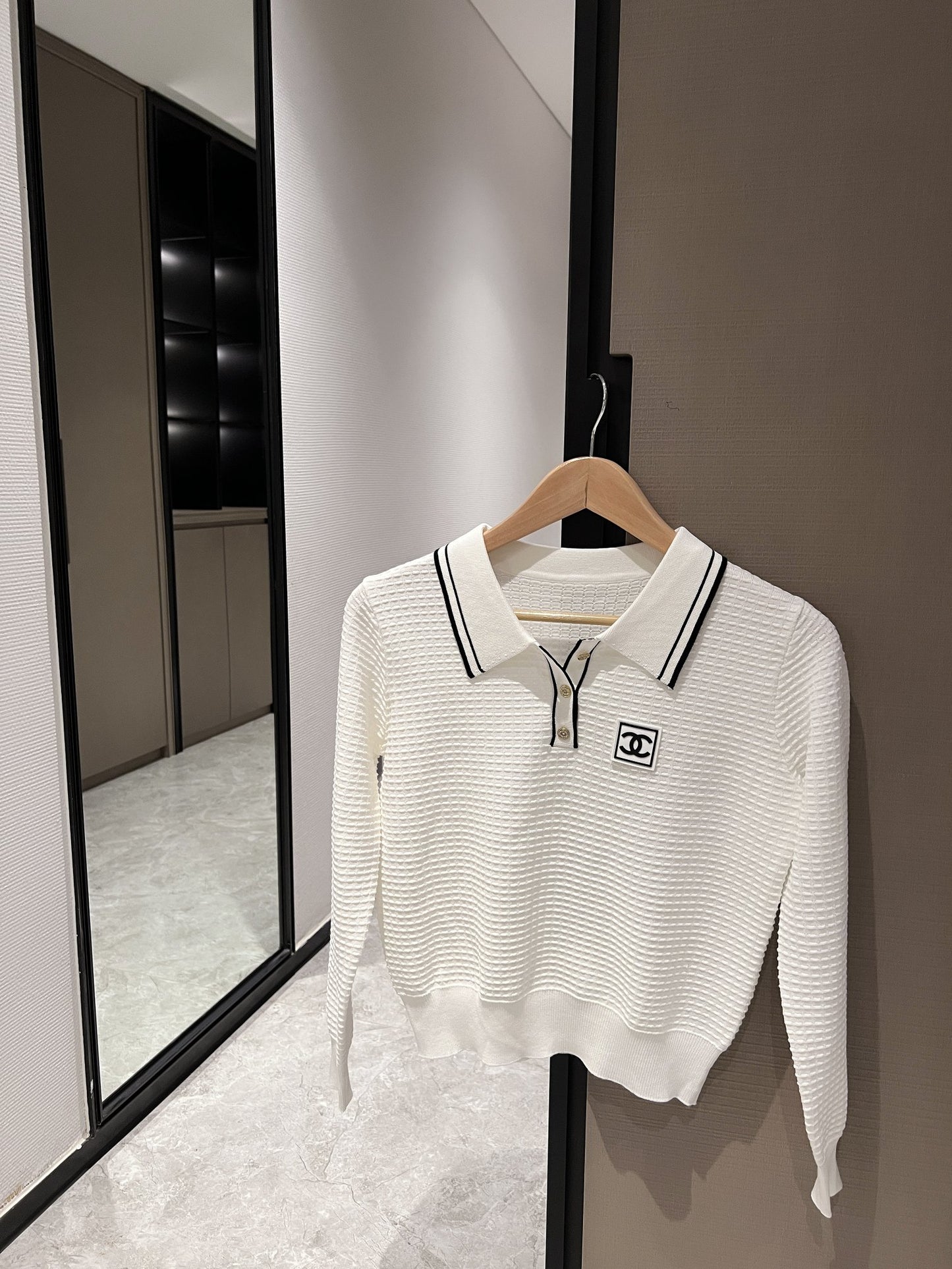 CNL Stand collar knitted long sleeve sweater 0724090303