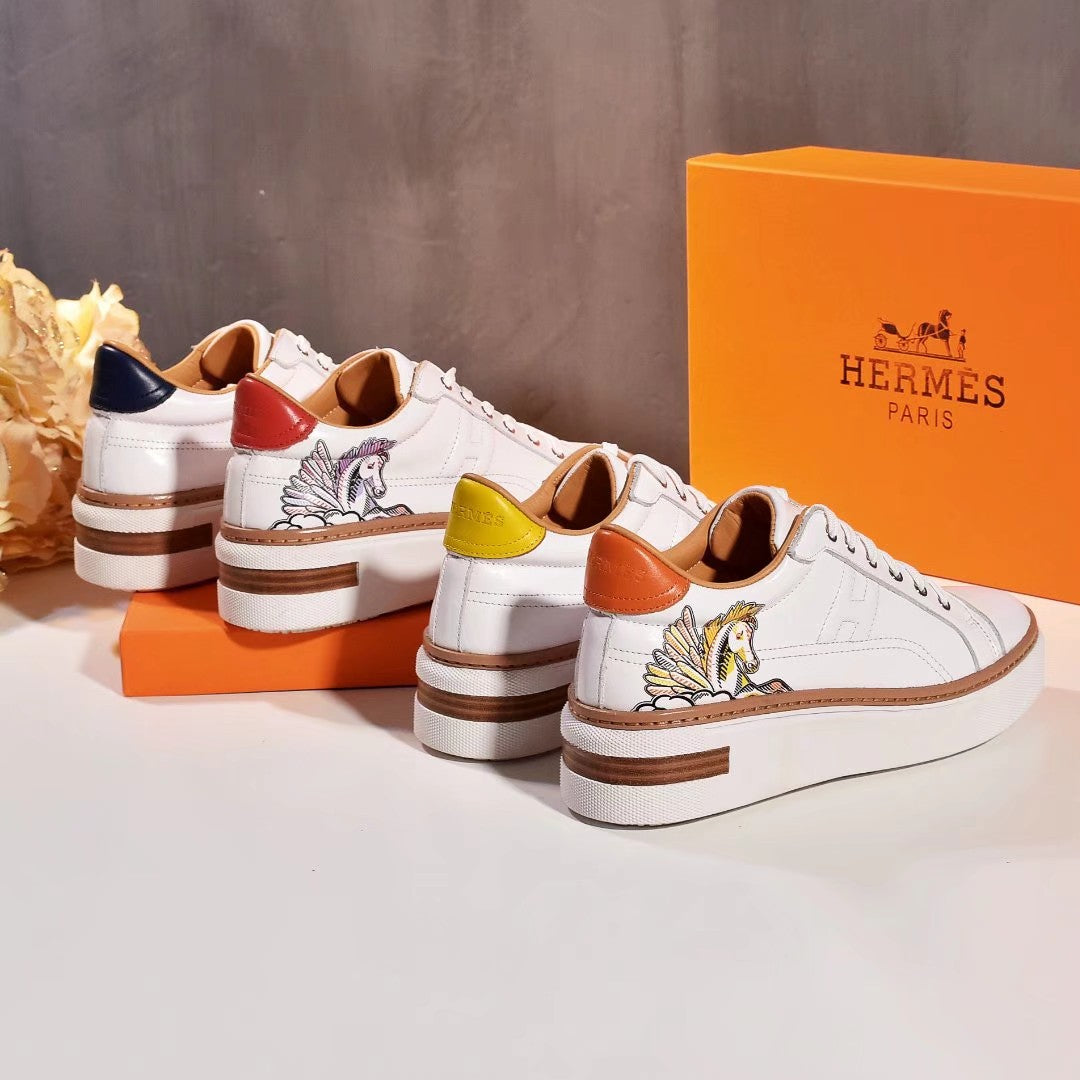 HMS Women's Fashion Pegasus Pattern Casual Shoes 0725031001