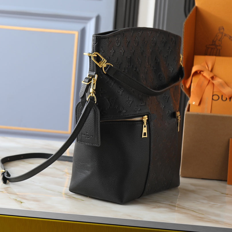 The all-new Melie handbag 1025092202