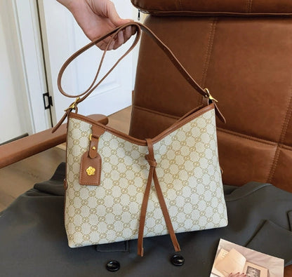 Large-capacity leather women's handbag 2025073115