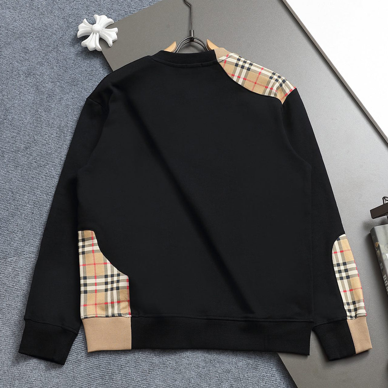 Classic Crewneck Sweatshirt 1025092516