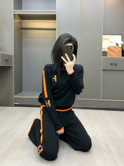 HMS Fashion Women's Knitted Suit 0725022108