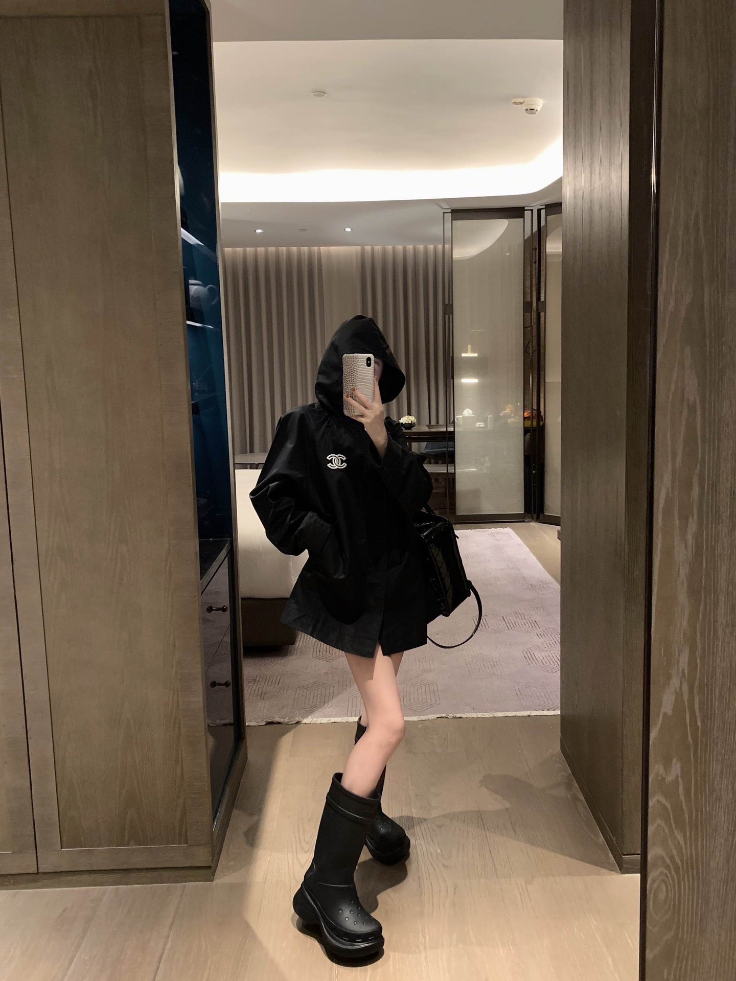 hooded silhouette trench coat XC0823092726