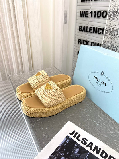 Spring and summer new style woven thick-soled triangle buckle strap slippers 0724032001