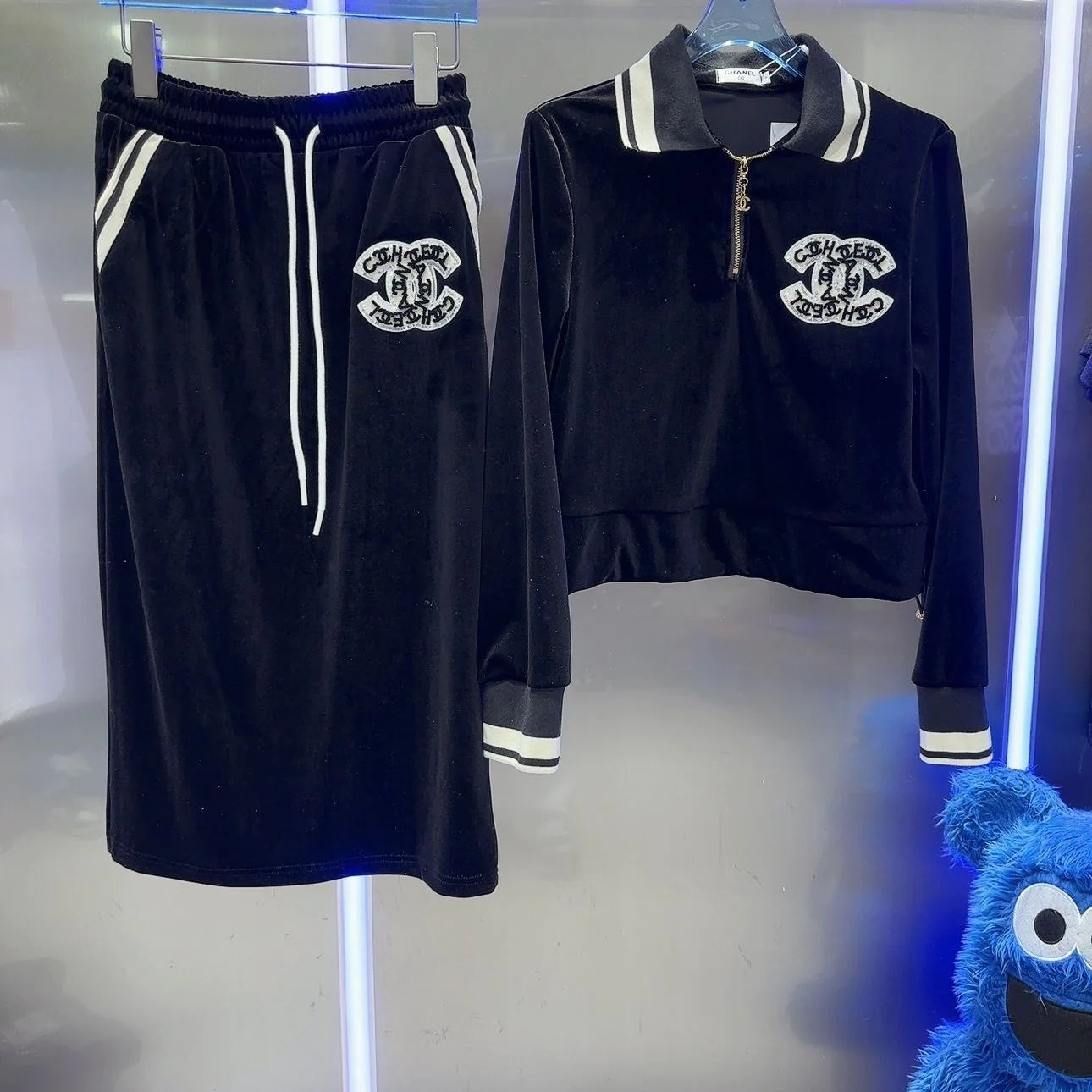 Early Spring New Skirt Set 1024030715