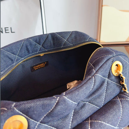 CHL Large Capacity Shoulder Bag XC24092908