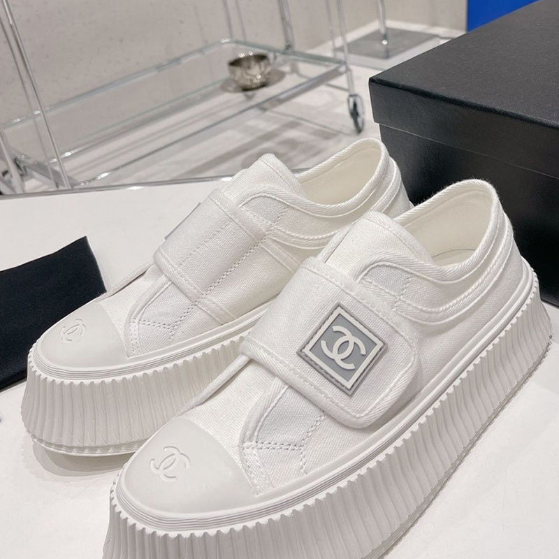 Fashion Thick Sole Velcro Canvas Shoes PD10070407