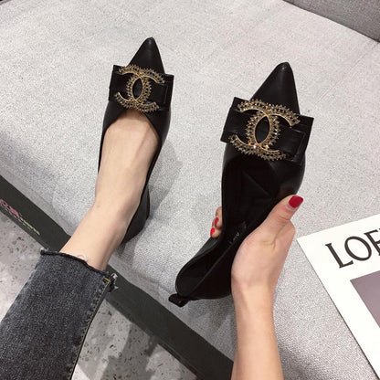 Versatile bow pointed shallow cut single shoe PF10050802