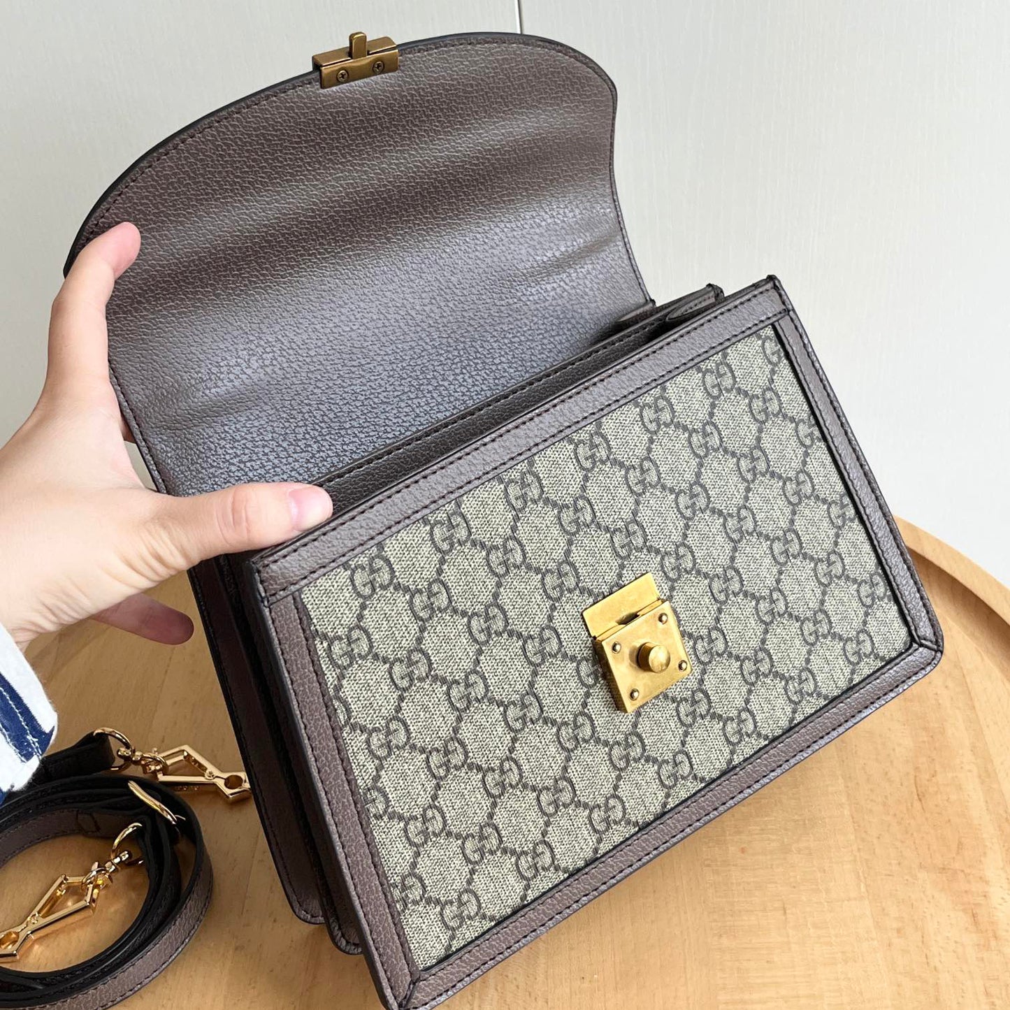 G Ophidia Lock Handbag 1824061805