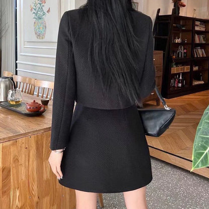 New versatile small jacket and skirt set 1024011025