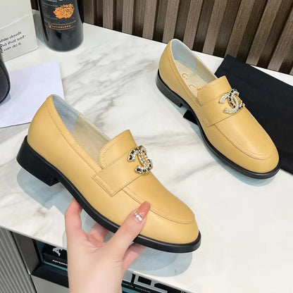 23 Womens aktuelle Top-CL-Loafer  1